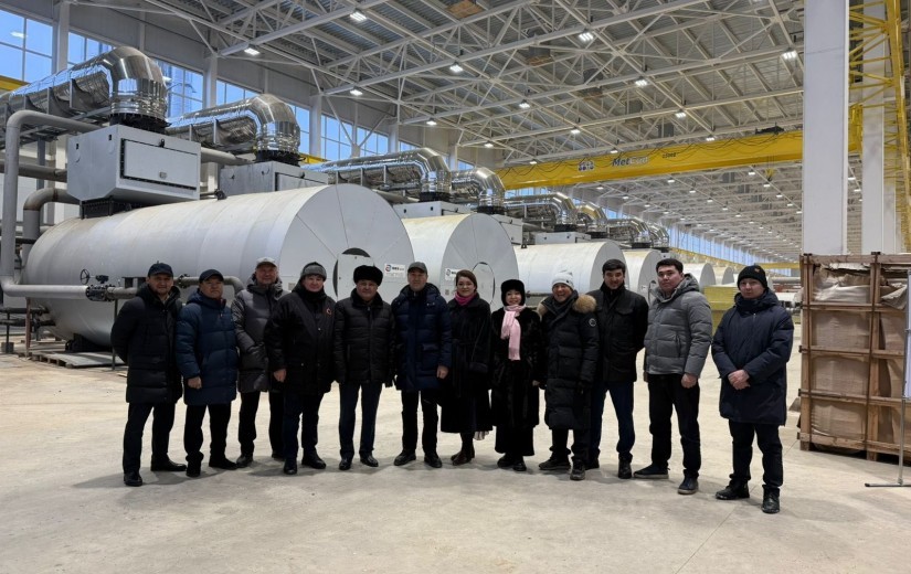 В рамках подготовки к заседанию постоянной комиссии по вопросам бюджета, экономики, промышленности и предпринимательства депутаты маслихата провели выездное посещение ряда объектов города