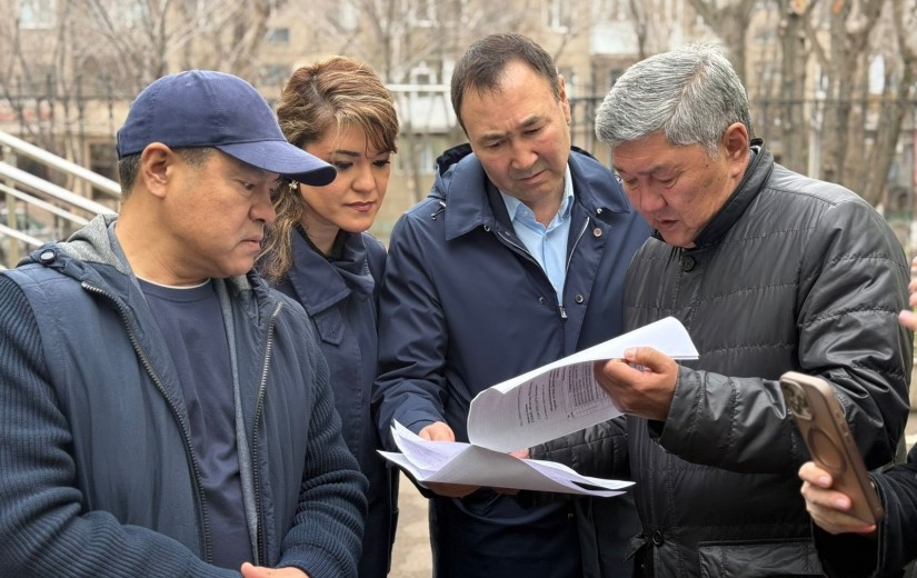 Елорда мәслихатының депутаттары  білім беру нысандарына барды