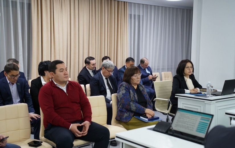 В маслихате города Астаны состоялась внеочередная сессия