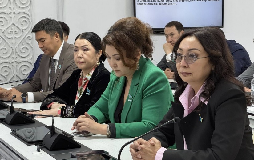 Депутаттық фракциясының кезекті отырысы өтті